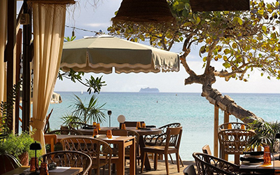 Discover Bonny Moon Beach Club: A Tropical Hotspot on Grand Cayman