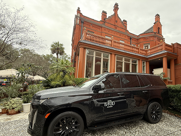 Photo of the car used for car service at Hotel Bardo, in front of the hotel